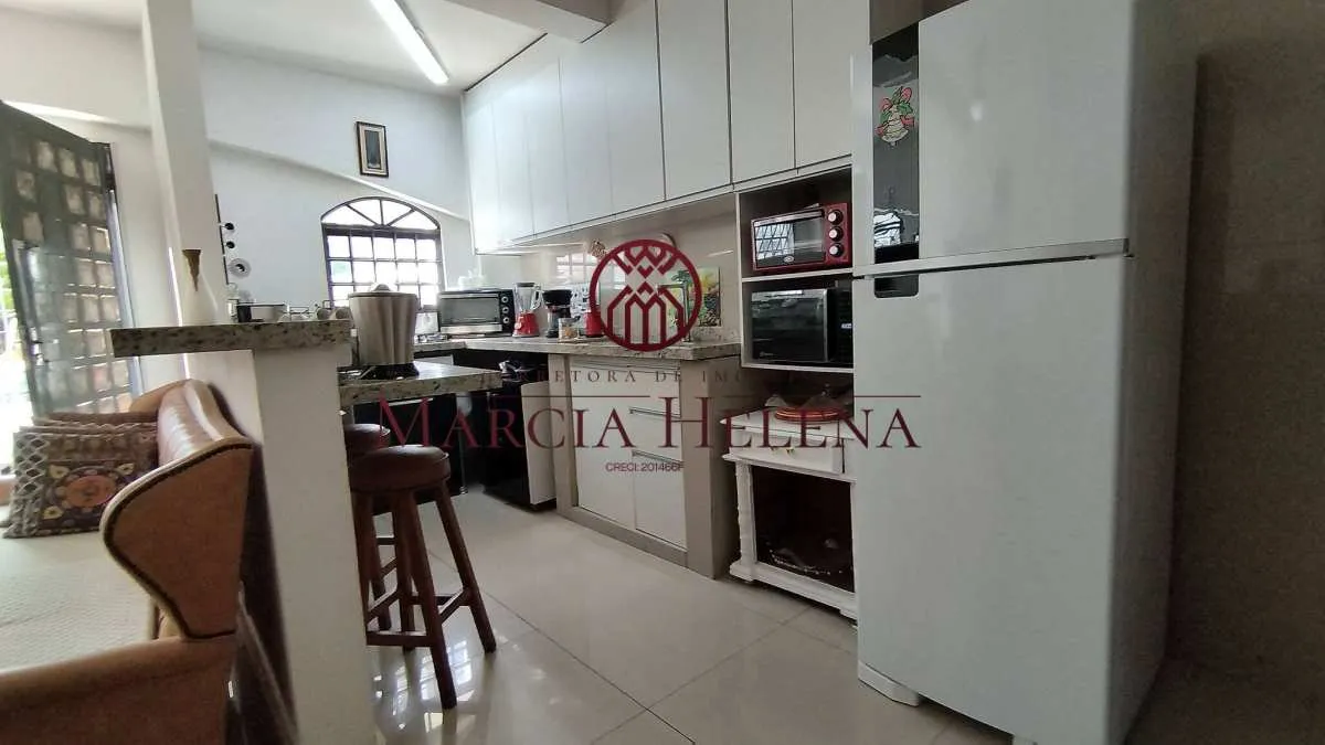 Imagem Sobrado à venda em Campinas, Chácara da Barra, com 6 quartos, 245,00m2