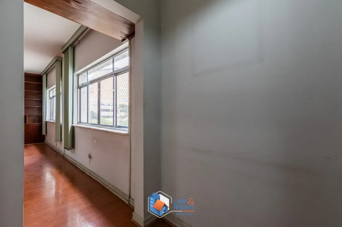 Foto do imóvel Apartamento para venda em Cerqueira César com 3 quartos, sendo 1 suíte, 120m² em Avenida Rebouças