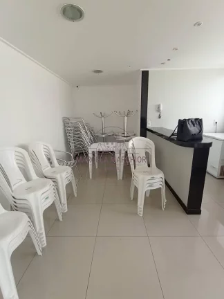 Imagem Apartamento 2 quartos na quadra do mar em Itapuã