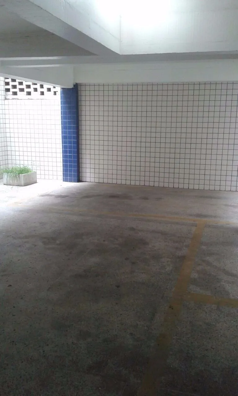Imagem Apartamento para Venda - 72m², 2 dormitórios, 1 vaga - Petrópolis