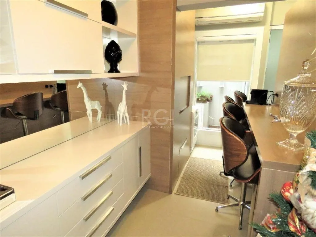 Imagem Ótima casa com 2 dormitórios com suíte master para Comprar