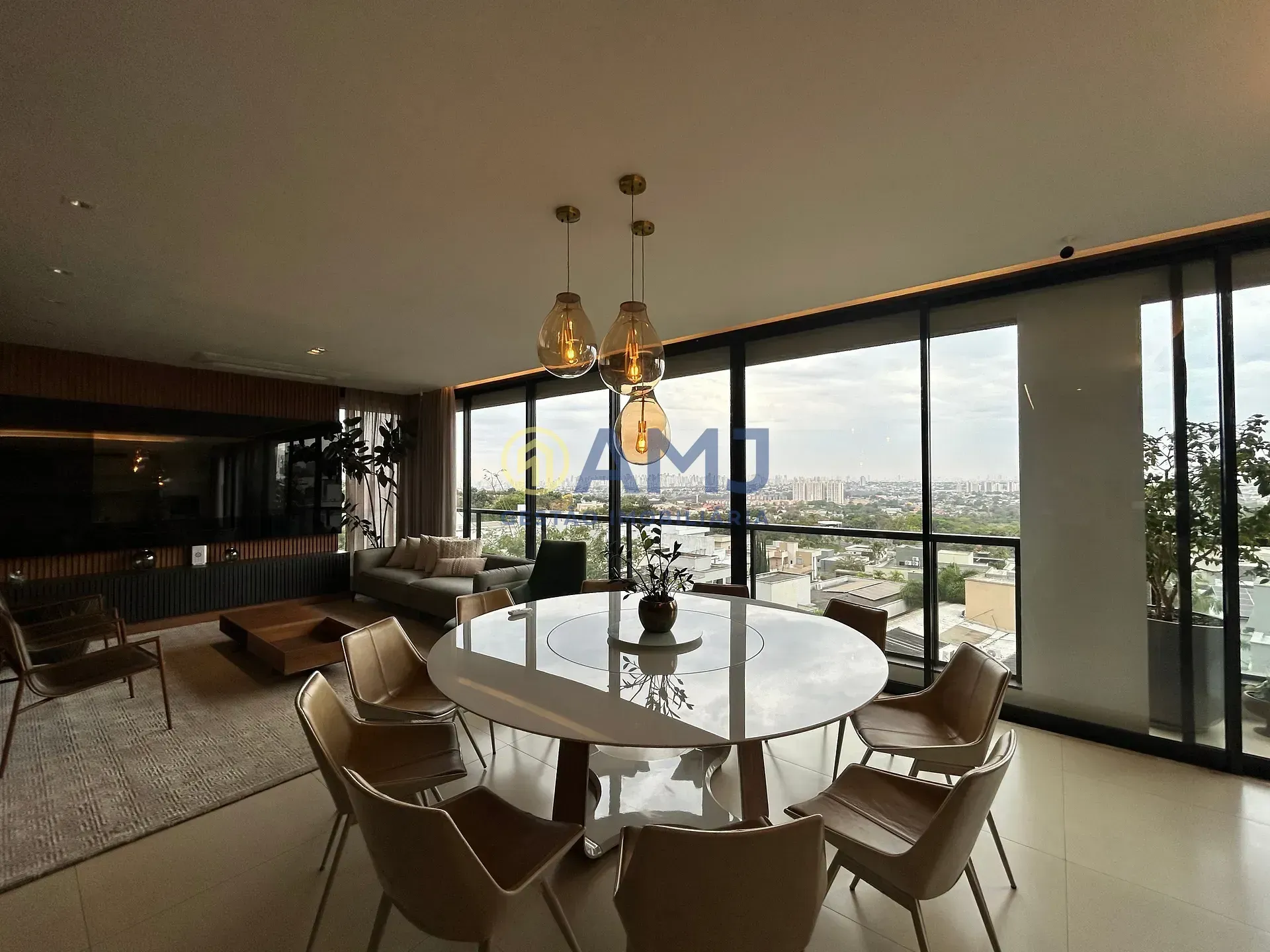 Imagem ALTO PADRÃO MOBILIADA E DECORADA | PORTAL DO SOL MENDANHA - GOIÂNIA