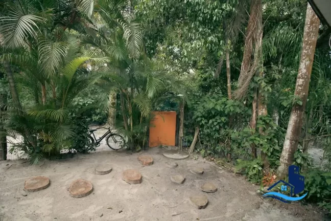 Imagem POUSADA A VENDA NA ILHA DO MEL COM 430M³ COM DUAS CASAS