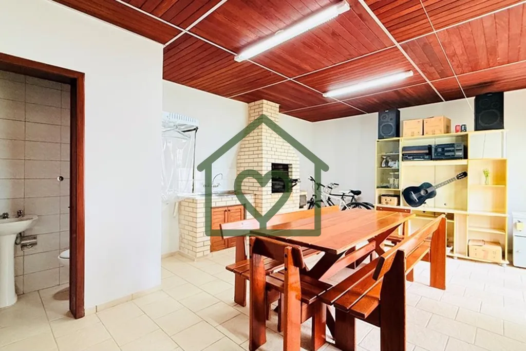 Imagem O Refúgio Perfeito no Bairro Teresópolis: Espaço, Conforto e Elegância em Cada Detalhe
 Se você...