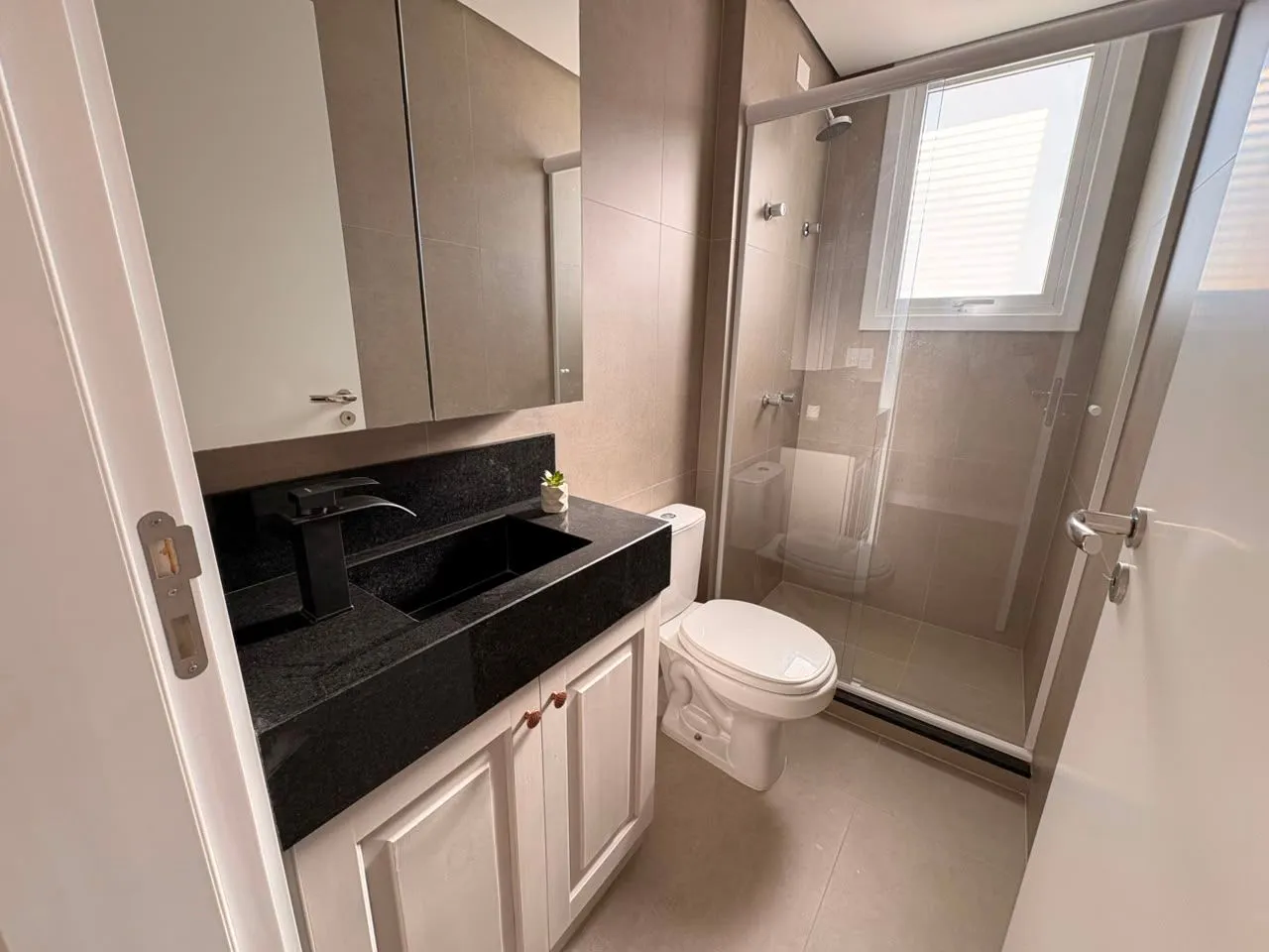 Imagem Apartamento à venda em Torres, Centro, com 2 quartos, 72.29m2