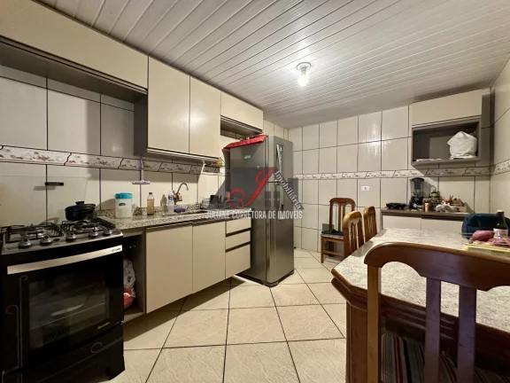 Imagem Casa à venda, bairro Campo Comprido em Curitiba.