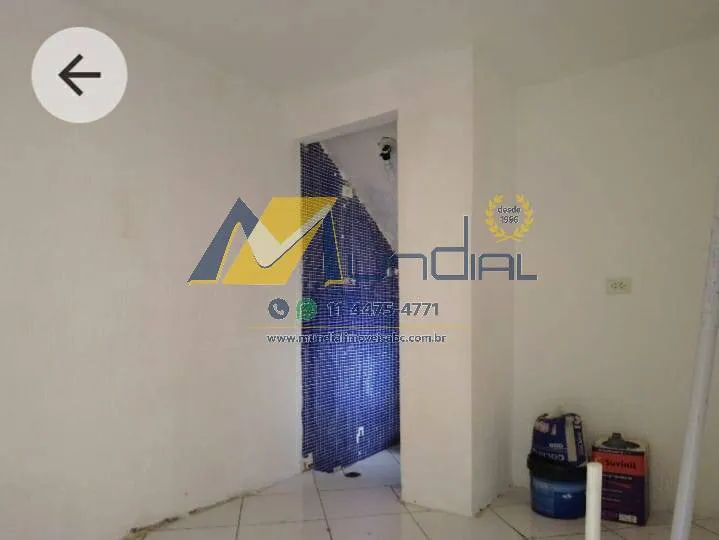 Imagem Casa à venda com 300m², 3 quartos e 6 vagas.