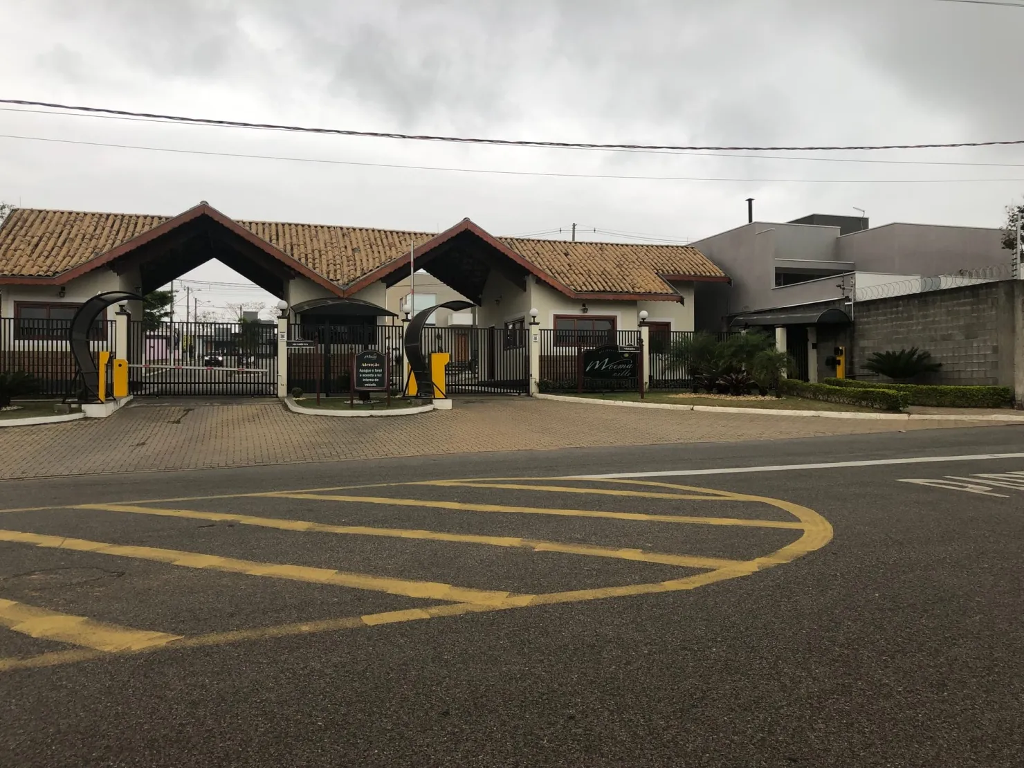 Imagem Casa à venda 3 Quartos, 1 Suite, 2 Vagas, 258.5M², Campo Alegre, Pindamonhangaba - SP | Condomínio Moema Ville