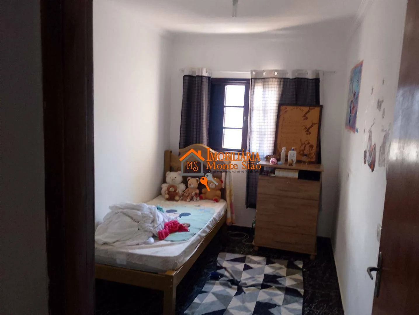 Imagem Sobrado com 3 dormitórios à venda, 200 m² por R$ 670.000 - Jardim IV Centenário - Guarulhos/SP