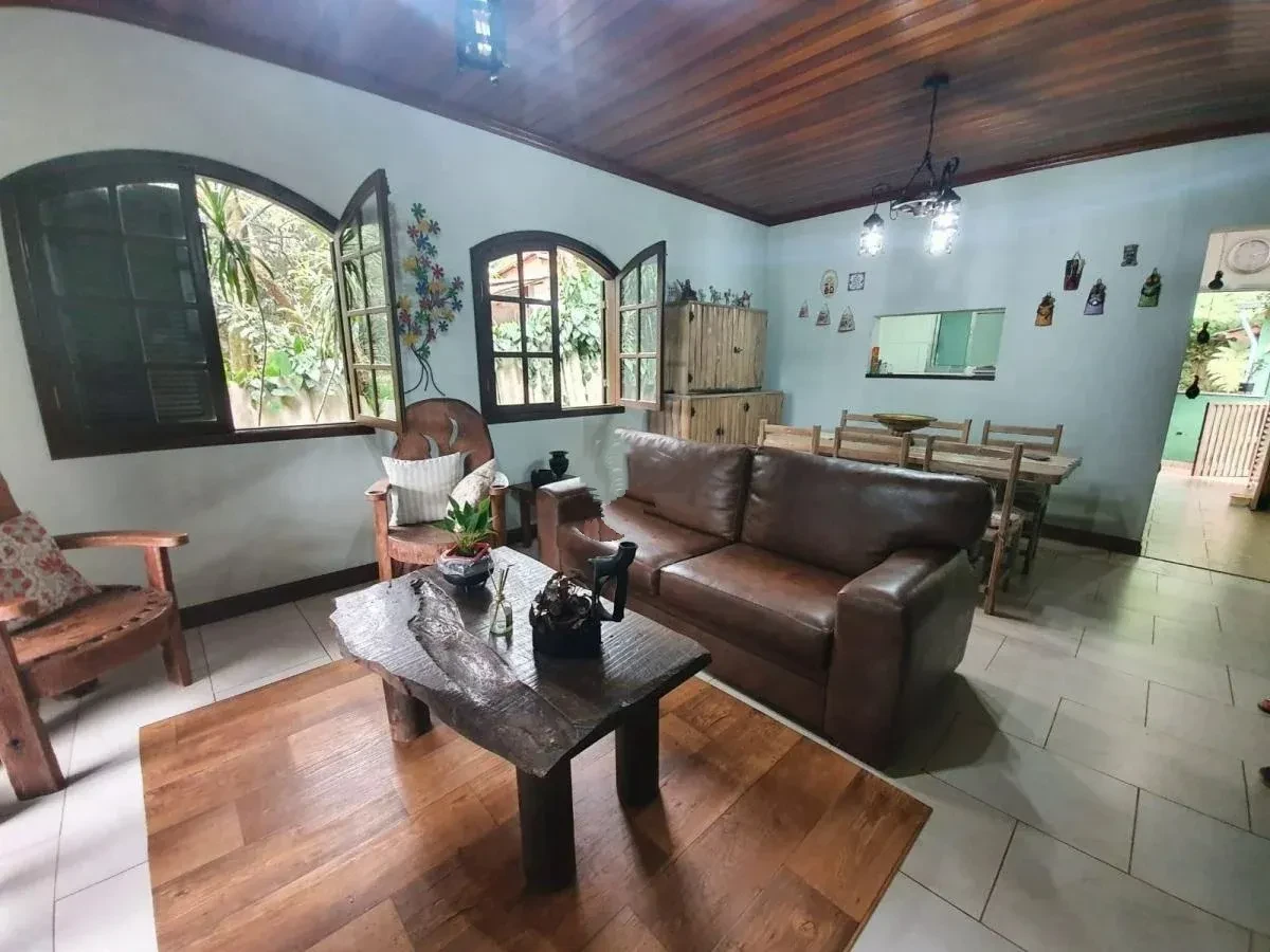 Imagem Casa com 2 Quartos à Venda, 200 m² em Chácaras Aurora - Embu das Artes