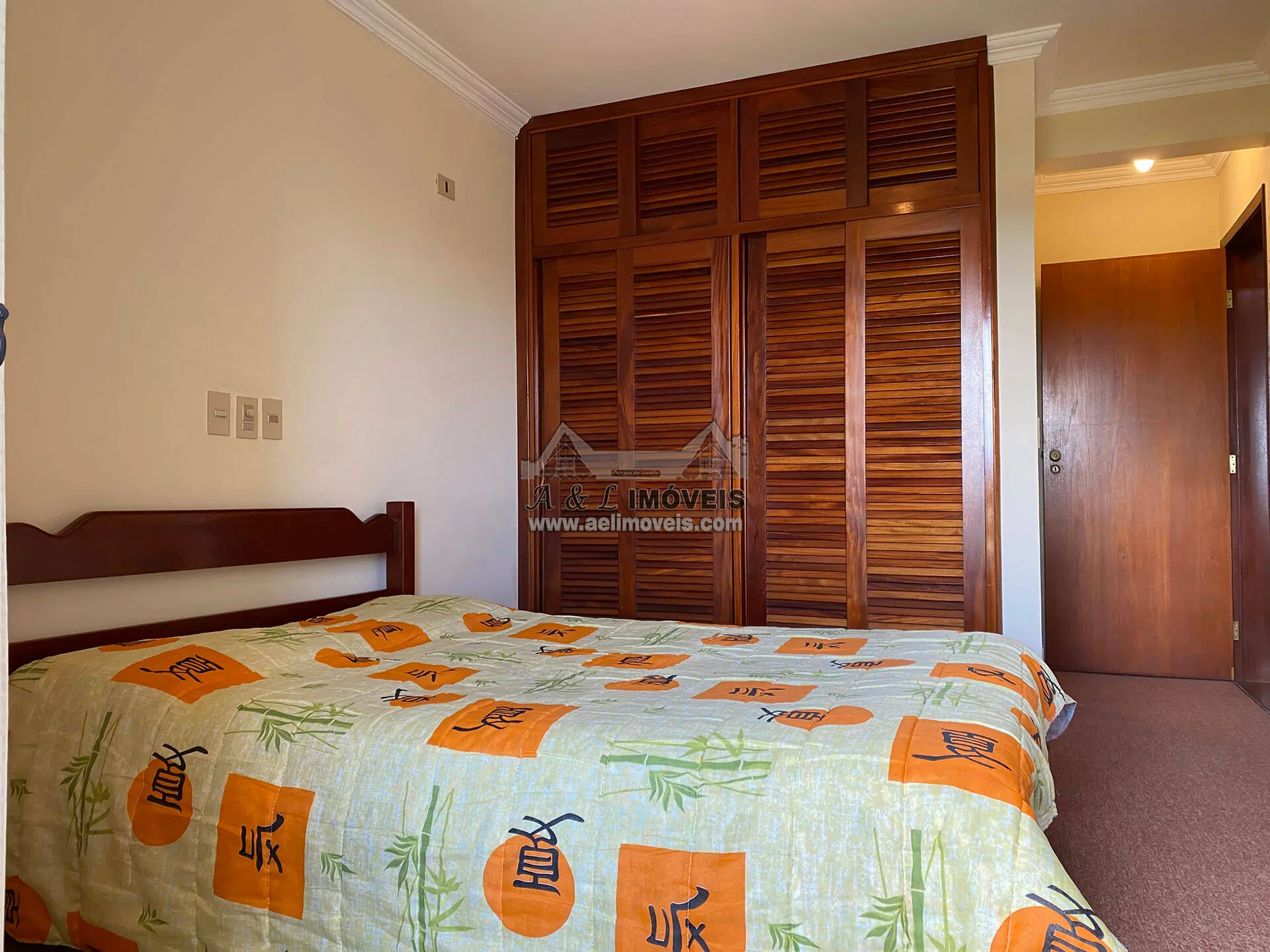 Imagem Apartamento à venda em Campos do Jordão - Com 05 dormitórios