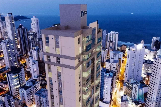 Imagem Apartamento Zona Central para Venda em Balneário Camboriú, CENTRO, 4 dormitórios, 2 suítes, 4 banheiros, 3 vagas