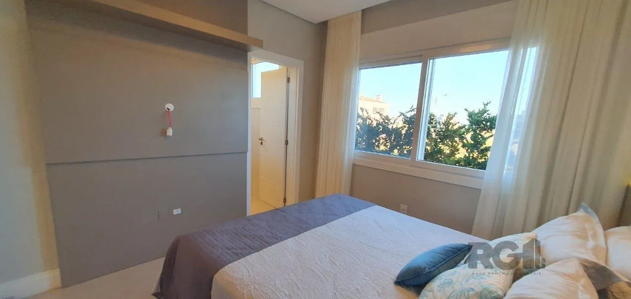 Imagem Casa em condomínio fechado de luxo a beira-mar, no centro de Capão da Canoa/RS.