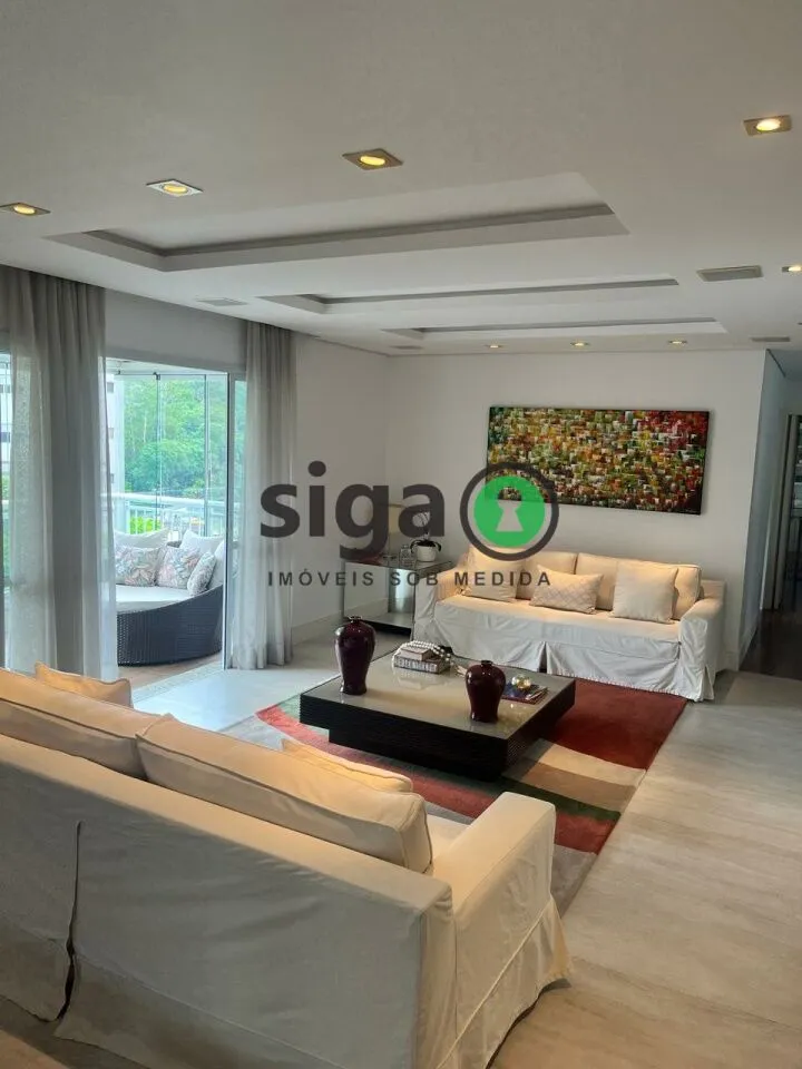 Imagem Apto à Venda com 200m², 3 suites, 4 vagas, mobiliado, no Panamby