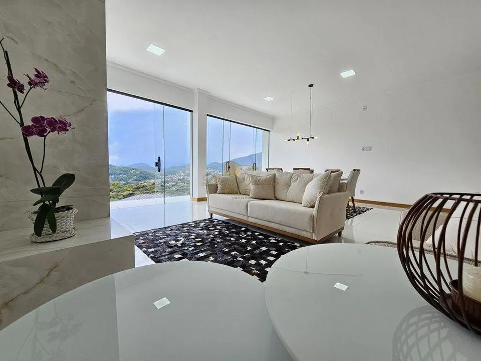 Imagem Casa em Condomínio para Venda em Teresópolis / RJ no bairro Barra do Imbuí