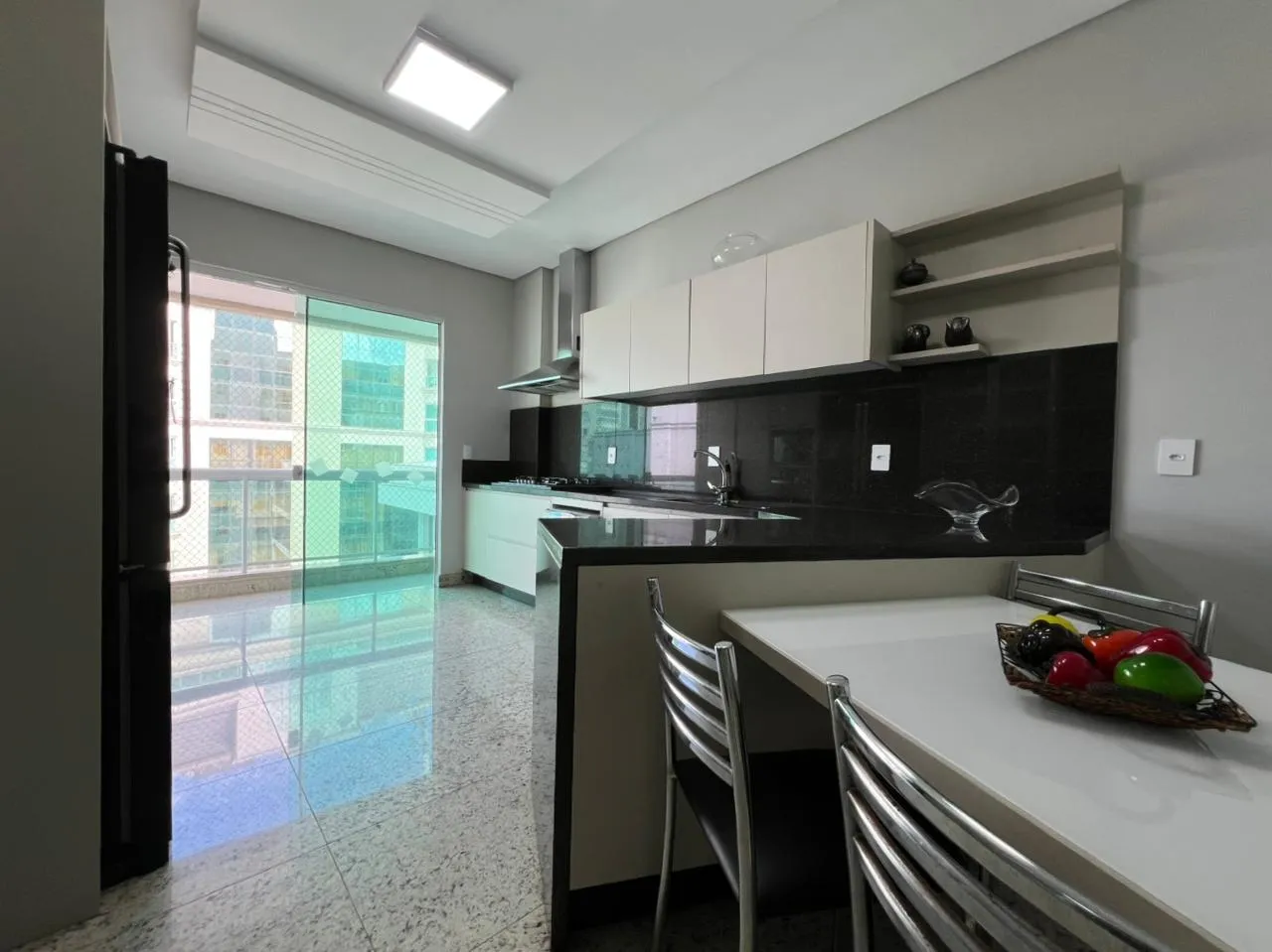 Imagem Apartamento com vista para o mar à venda com 350m2 por R$ 10.500.000,00