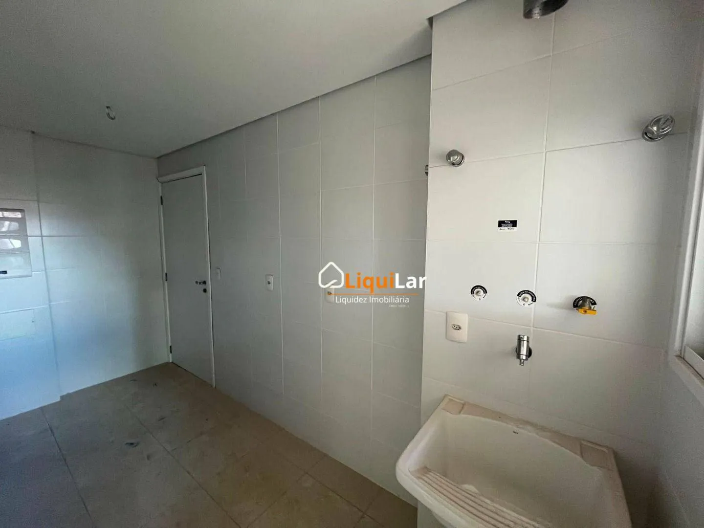 Imagem Apartamento Novo à Venda em Frente ao Shopping Campo Grande com 142 m², 3 Suítes, Sacada Gourmet e 2 Vagas