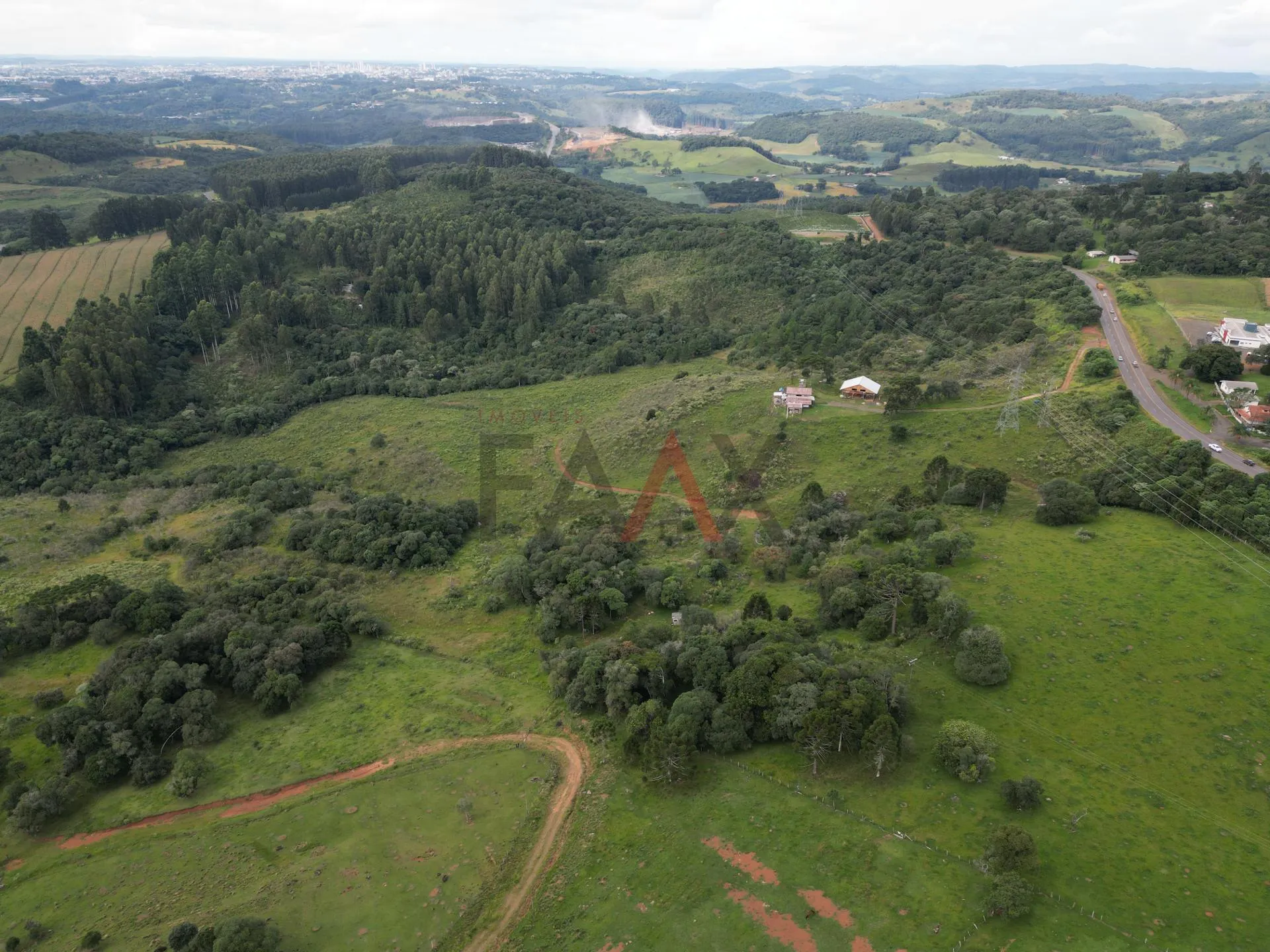 Imagem Chácara com 1.210.000,00m as margens da BR-277 em GUARAPUAVA - PR