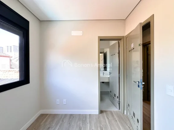 Imagem Novo conceito, acabamento diferenciado, casa triplex, em condomínio com apenas 13 unidades, muito b...