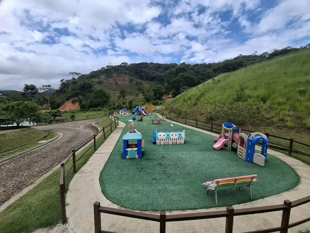 Imagem Terreno em Condomínio para Venda em Teresópolis / RJ no bairro Vargem Grande
