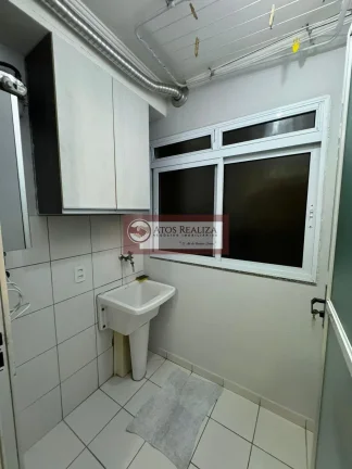 Imagem Imóvel aconchegante para alugar com 2 quartos e 1 banheiro no total. Este imóvel está bem equipado, é ideal para quem procura conforto e comodidade. O condomínio é bem equipado com diversas instalações, apropriado para quem busca lazer sem sair de casa e 