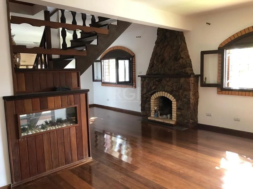 Imagem Casa para Venda - 326m², 3 dormitórios, sendo 2 suites, 4 vagas - Parque dos Maias