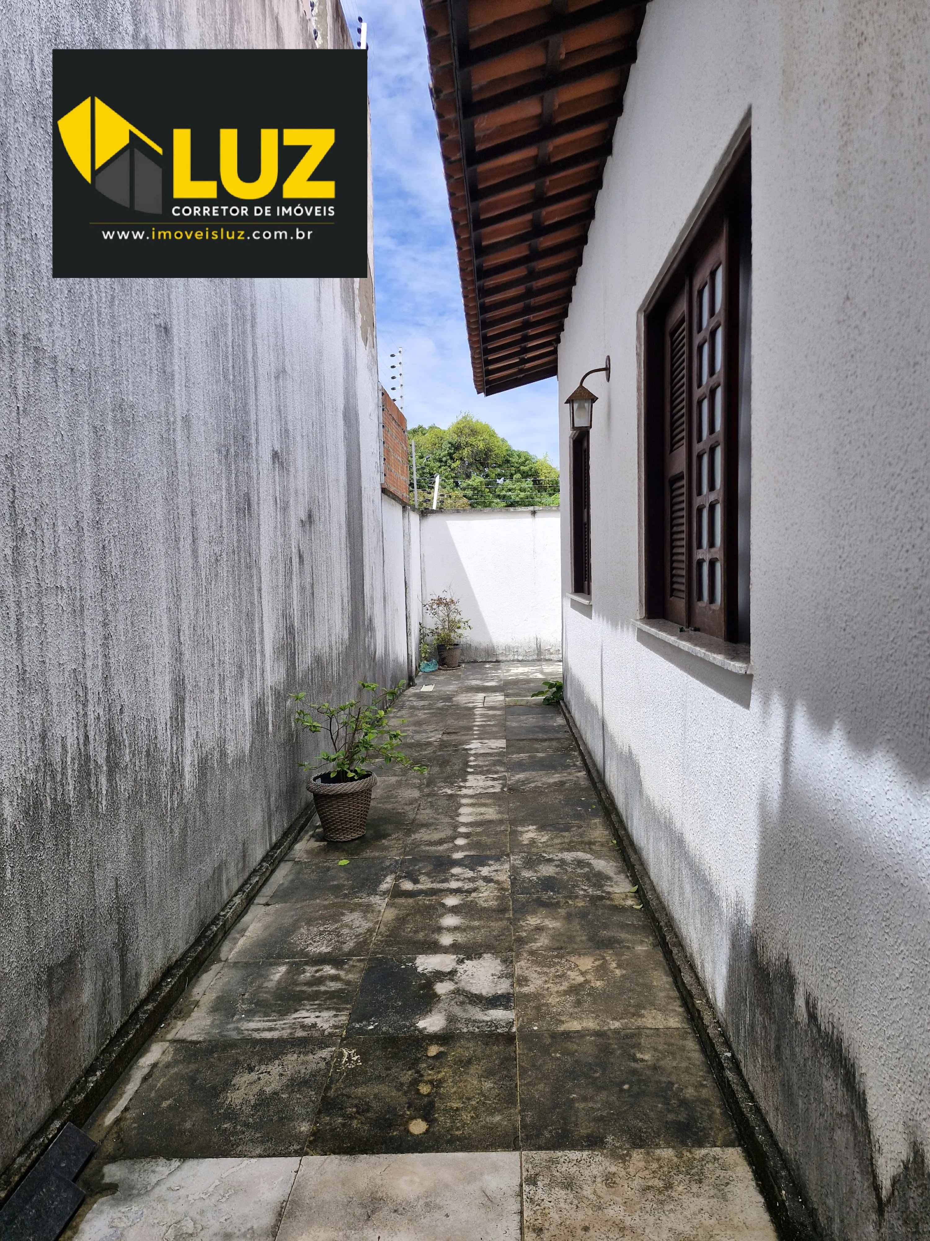 Imagem Sua Nova Casa em Messejana Espera por Você - A Poucos Metros da Frei Cirilo