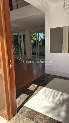 Imagem Sobrado com ótima localização em um dos residenciais mais procurados no condomínio Swiss Park Ca...