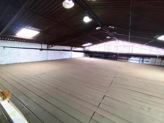 Imagem Galpão Comercial para Locação na Barra Funda, São Paulo-SP: 2 banheiros, 3 vagas de garagem, 600m² de Área
