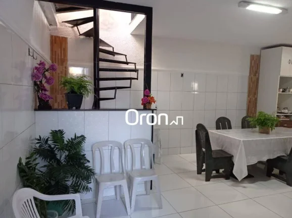 Imagem Sobrado à venda, 320 m² por R$ 850.000,00 - Parque Atheneu - Goiânia/GO
