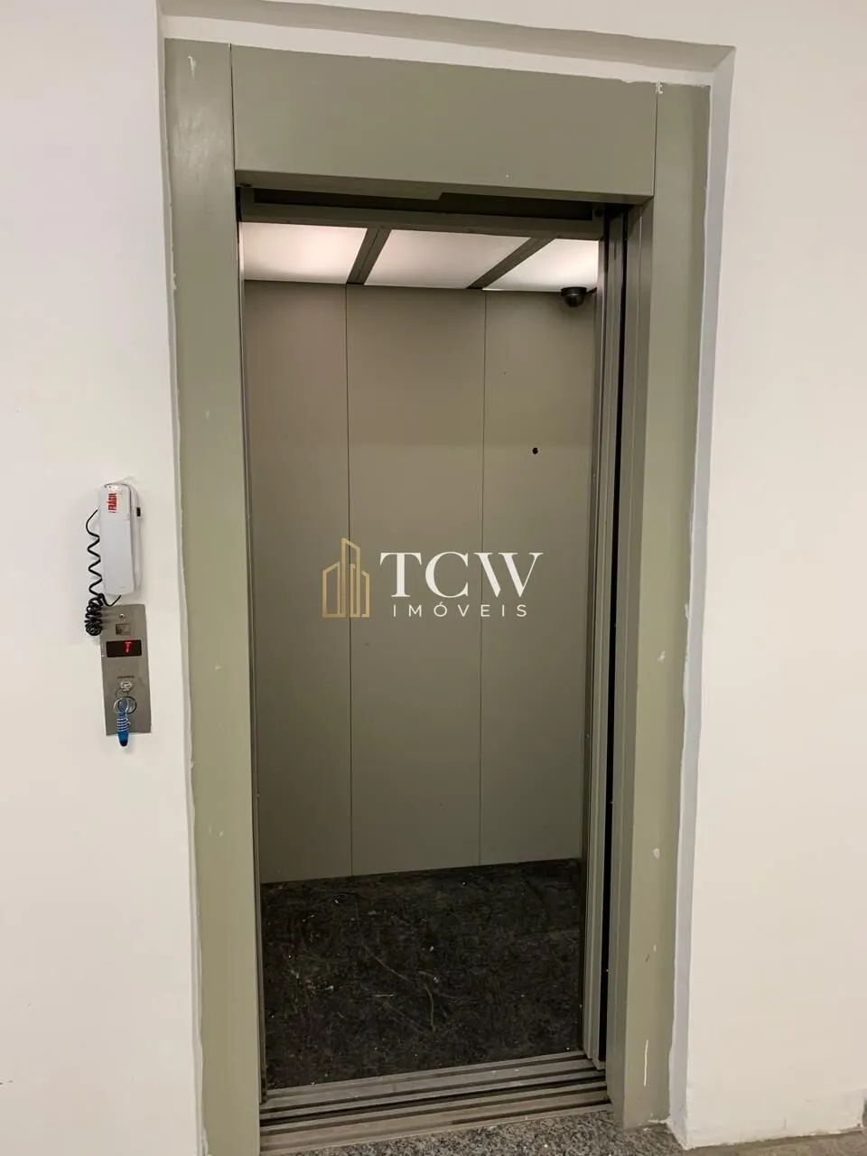 Imagem Prédio Comercial com Renda à Venda no Bom Retiro | 743 m² | São Paulo/SP