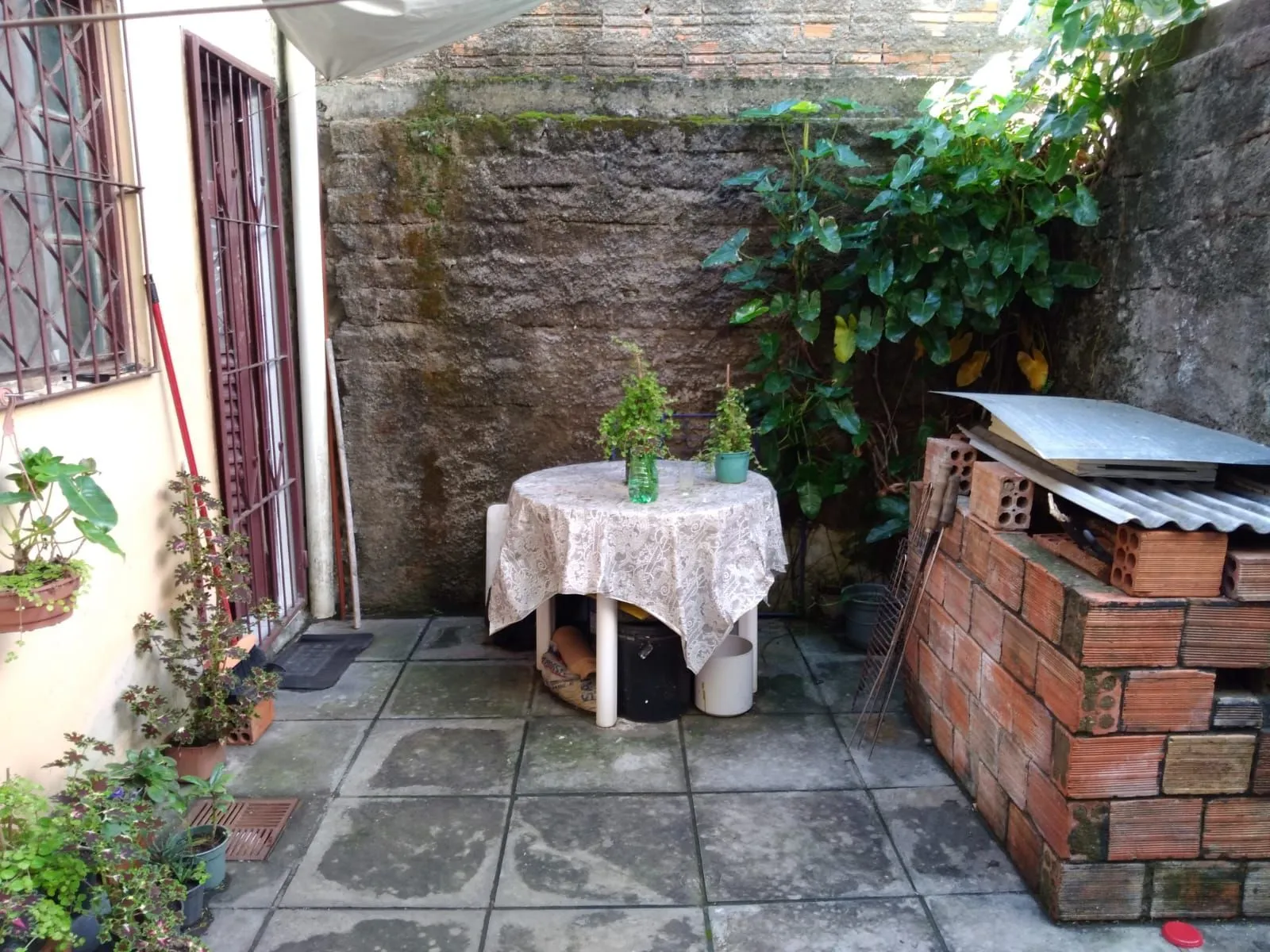 Imagem Casa para Venda - 120m², 2 dormitórios, 2 vagas - Jardim Floresta