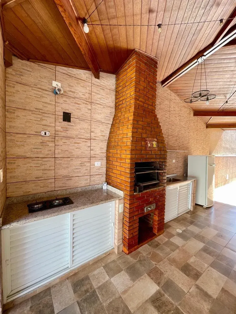 Imagem Casa com 4 Quartos à Venda, 210 m² em Enseada - Guarujá