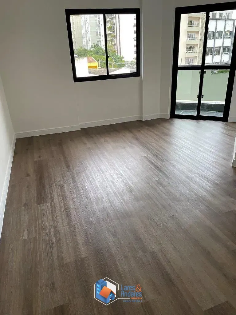 Imagem APTO À VENDA COM 43 M², 1 DORM, ARMÁRIOS PLANEJADOS, SACADA, COZINHA AMERICANA COM COOKTOP E 1 VG - JARDIM PAULISTA - SP.