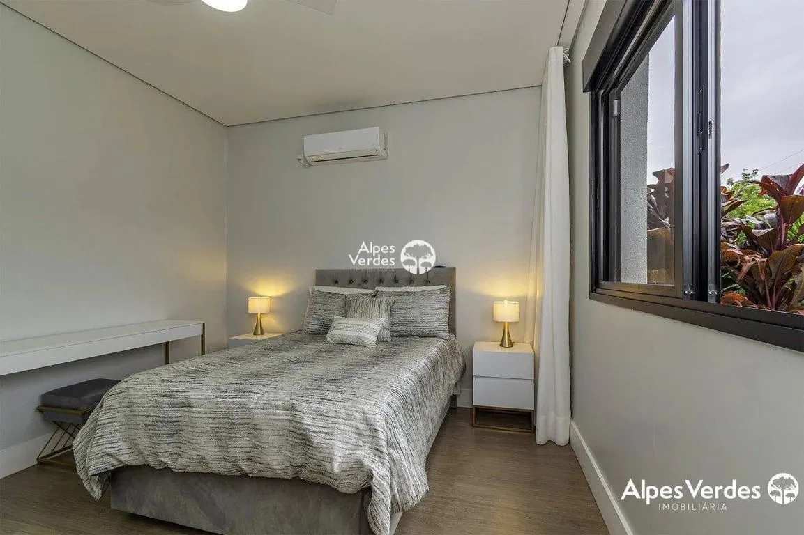 Imagem Vende-se maravilhosa casa dentro de condominio fechado de sitios em Viamão