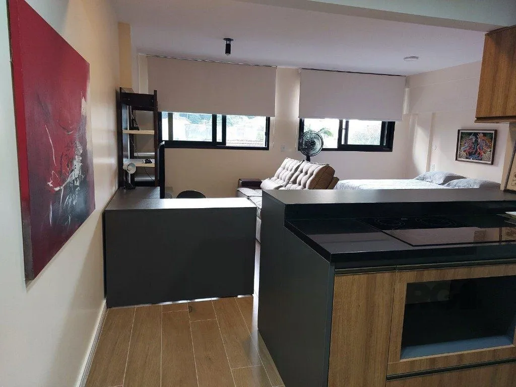 Imagem Apartamento stidio com 1 dormitório, 1 vaga de garagem no Bairro Auxiliadora.