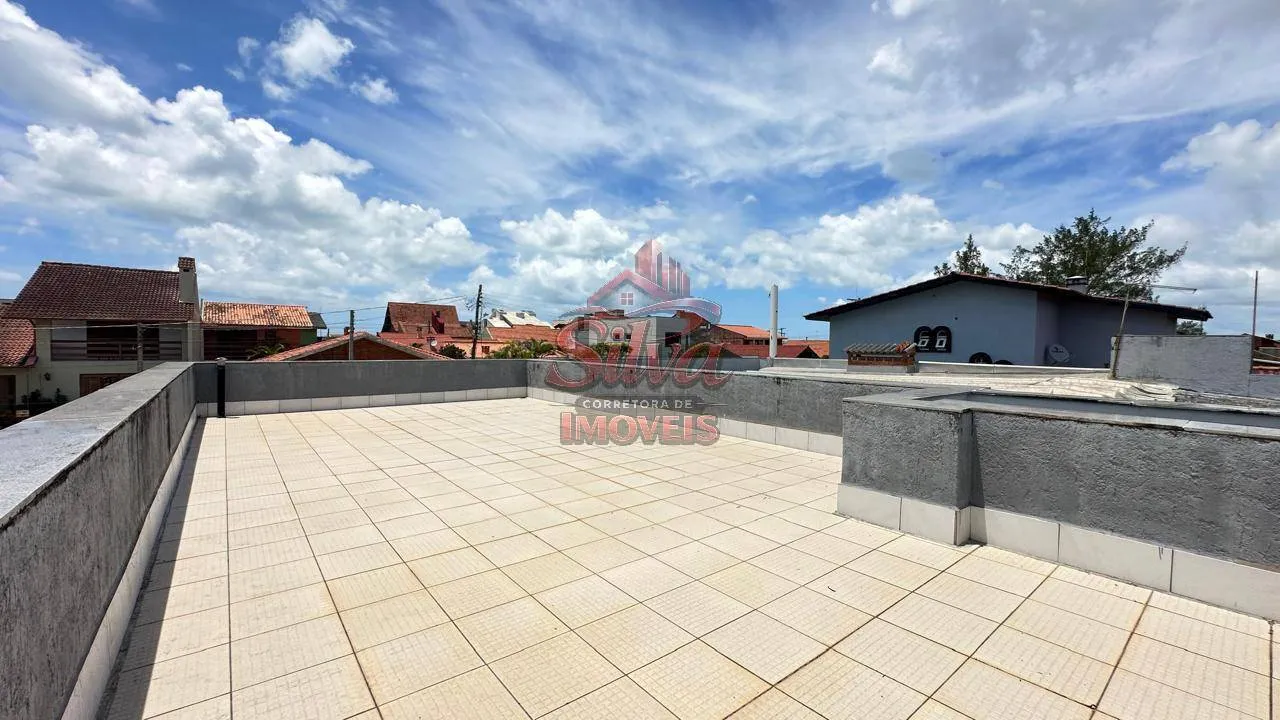 Imagem C33| Casa com piscina próxima do mar à venda em Imbé RS