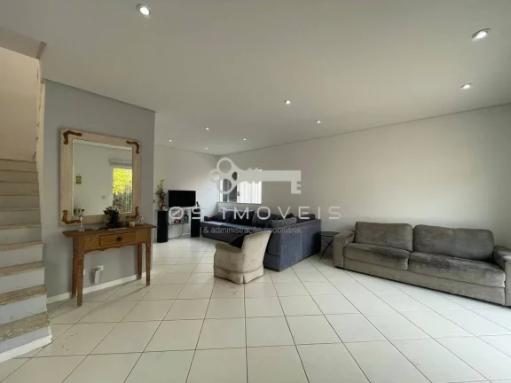 Imagem Casa à venda com 3 dormitórios e 2 suítes na Granja Viana – mais Galpão !