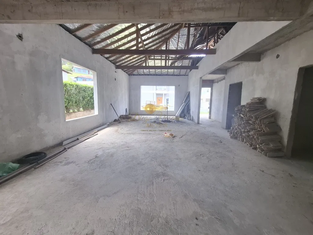 Imagem Casa em Condomínio para Venda em Teresópolis / RJ no bairro Green Valley