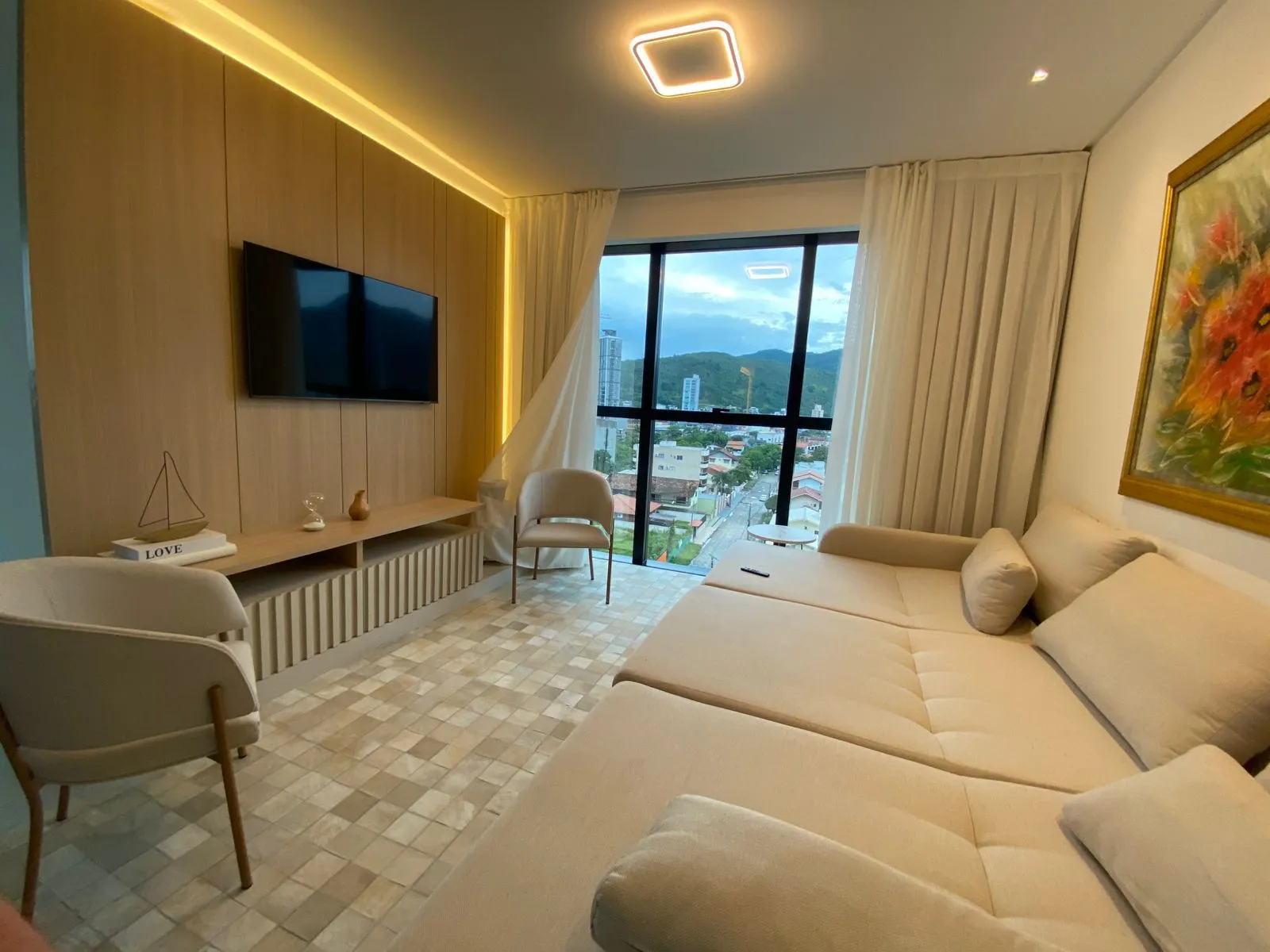 Imagem Apartamento com vista para o mar à venda com 135m2 por R$ 3.000.000,00