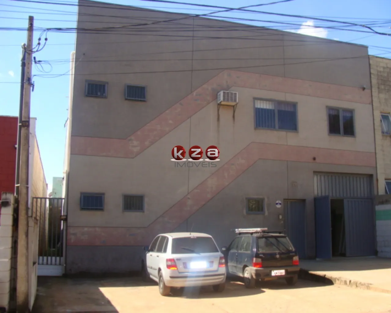 Foto do imóvel Galpão Industrial à Venda em Campinas-SP, Chácara de Recreio Barão: 600m² de Área!