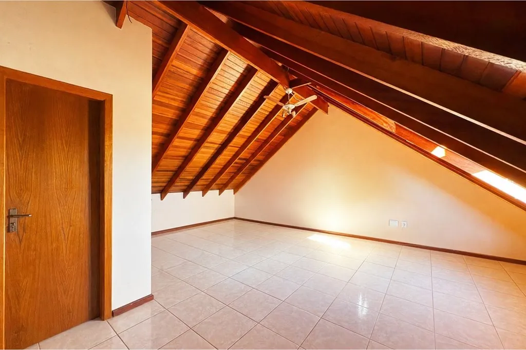 Imagem Casa de Condomínio em Serraria