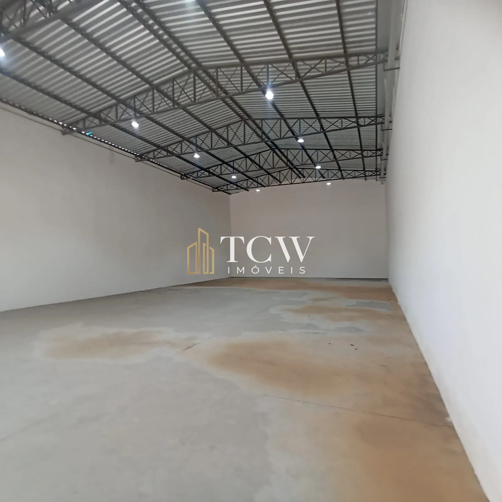 Foto do imóvel Galpão Industrial para Locação em Cidade Industrial Satélite | 500 m² | Pé-direito de 7 m | Guarulhos/SP
