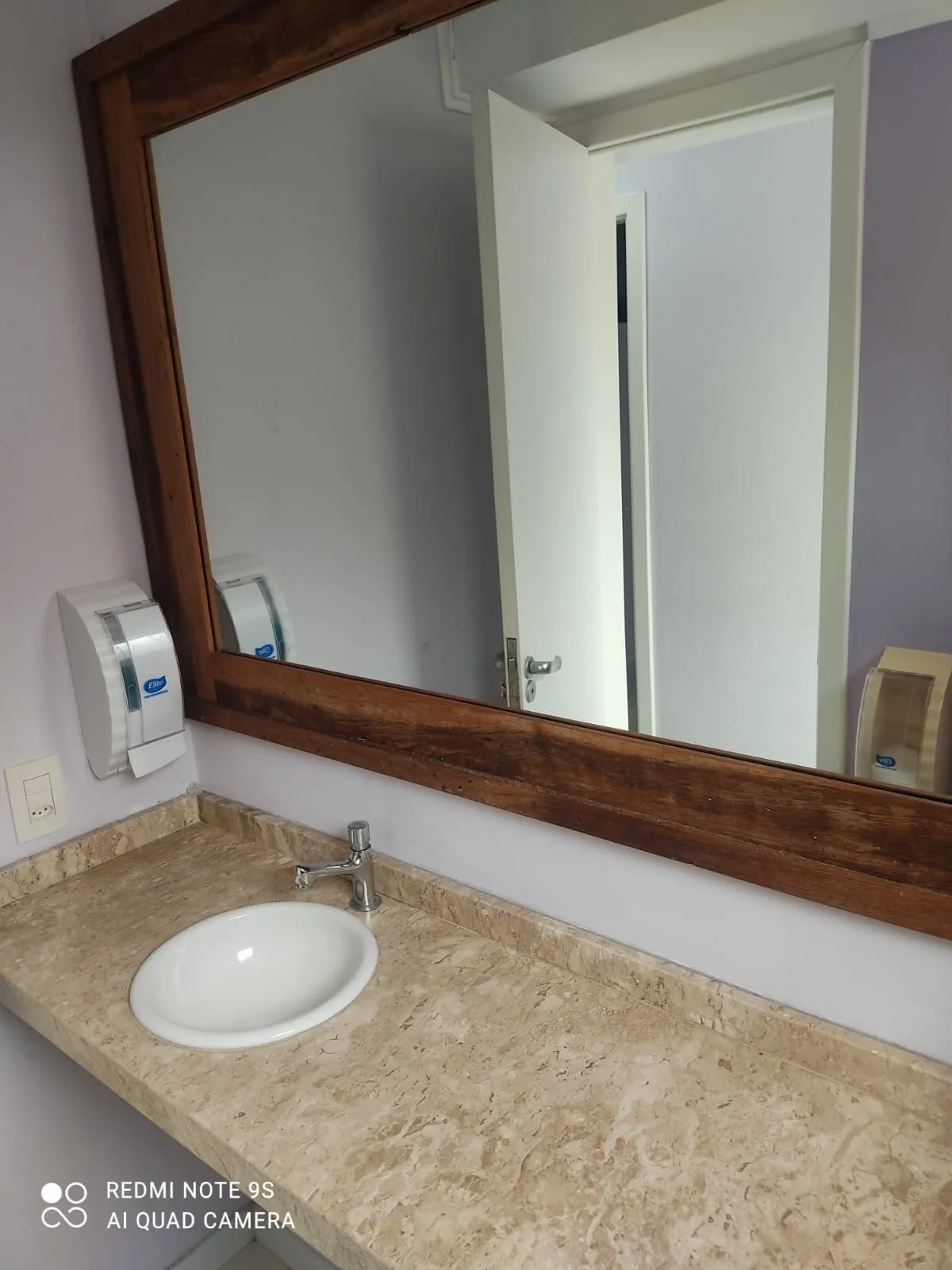 Imagem Sala Comercial em Floresta