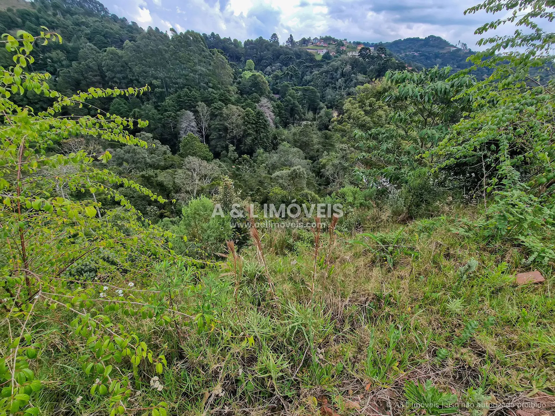 Imagem Terreno no Quintas do Atalaia | Vista para o vale e projeto aprovado