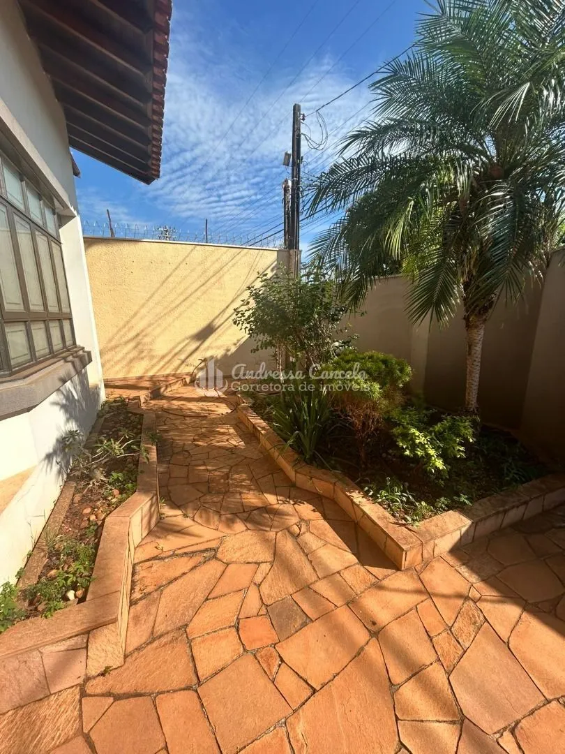 Imagem Sobrado comercial 3 suítes à venda, 400 m² por R$ 1.380.000 - Universitário - São José do Rio Preto/SP