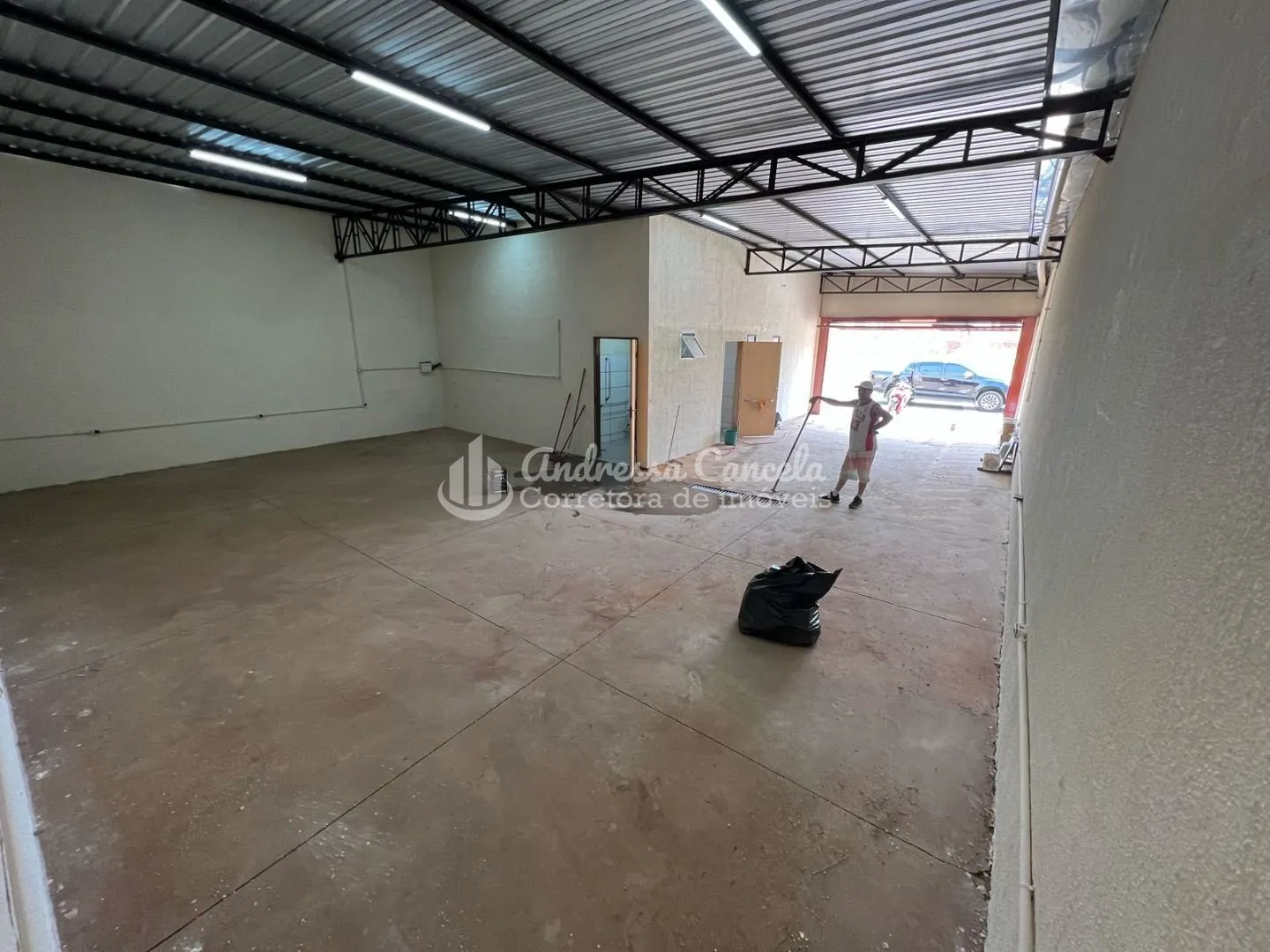 Imagem Salão à venda, 200 m² por R$ 580.000,00 - Jardim Leste - São José do Rio Preto/SP