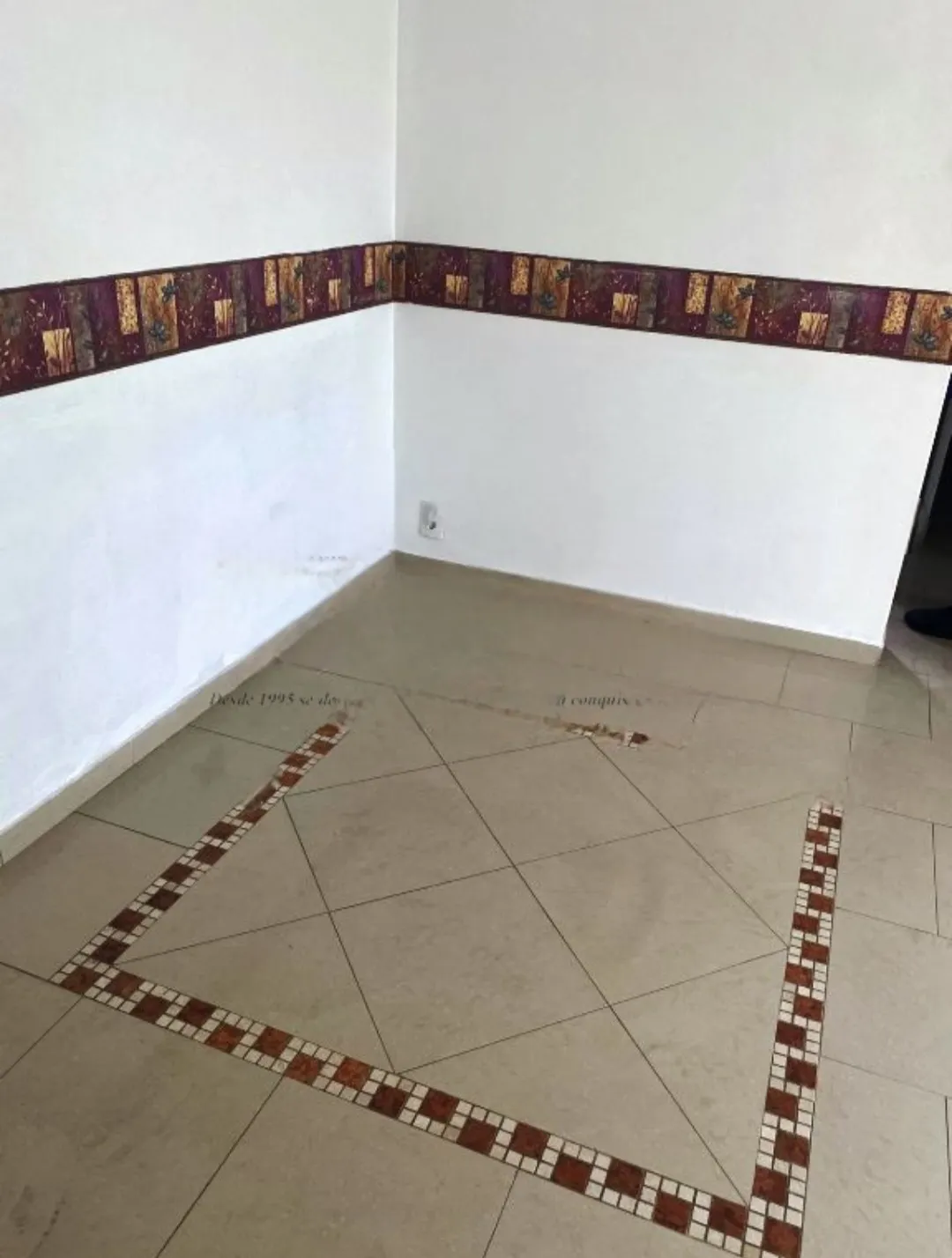 Imagem VENDO LINDO APARTAMENTO NO BAIRRO VILA MARARI!