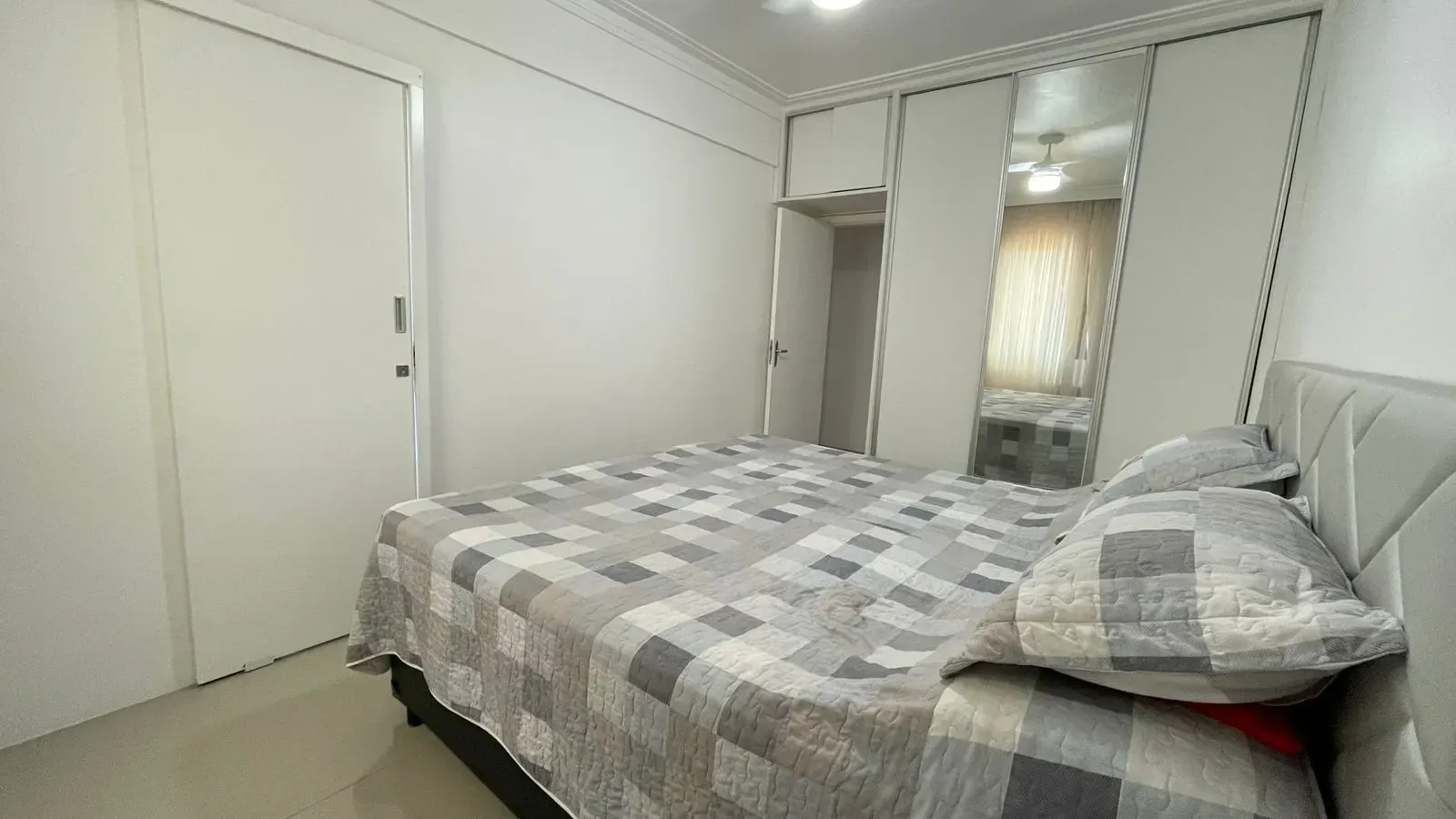Imagem Apartamento com 2 Quartos à Venda, 93 m² em Marapé - Santos