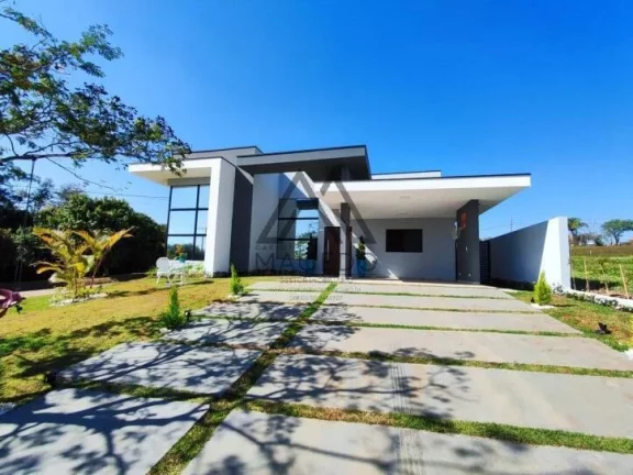Imagem Casa Mobiliada com 3 suítes e Piscina Aquecida - Ninho Verde I